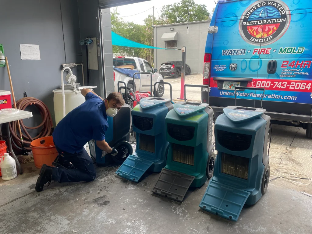jacksonville-water-restoration-dehumidifier-cleaning